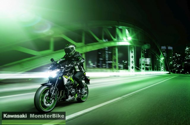 Motocykl_Kawasaki_Z900_model_2021_salon_motocyklowy_kawasaki_warszawa_monsterbike.eu_232.jpg