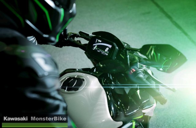 Motocykl_Kawasaki_Z900_model_2021_salon_motocyklowy_kawasaki_warszawa_monsterbike.eu_236.jpg