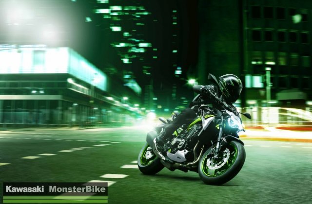 Motocykl_Kawasaki_Z900_model_2021_salon_motocyklowy_kawasaki_warszawa_monsterbike.eu_230.jpg