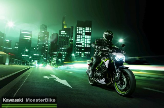 Motocykl_Kawasaki_Z900_model_2021_salon_motocyklowy_kawasaki_warszawa_monsterbike.eu_229.jpg