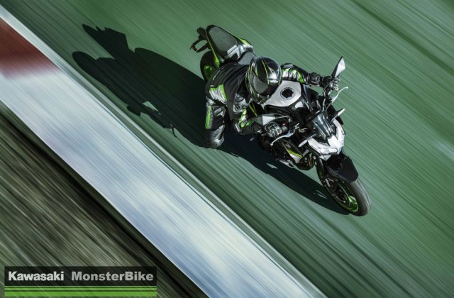 Motocykl_Kawasaki_Z900_model_2021_salon_motocyklowy_kawasaki_warszawa_monsterbike.eu_222.jpg