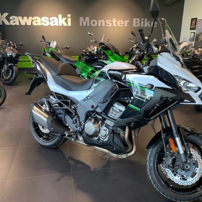 Motocykl_Kawasaki_Versys_1000_model_2020_salon_motocyklowy_monsterbike.eu_Kawasaki_Warszawa.jpg
