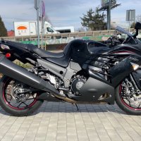 Kawasaki-ZZR1400-model-2019-kawasaki-warszawa-Monsterbike-11.jpg
